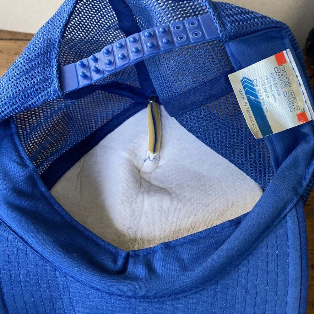 Vintage‎ Meinhard Commercial Snapback Truckers Mesh Logo Hat Adult One Size
